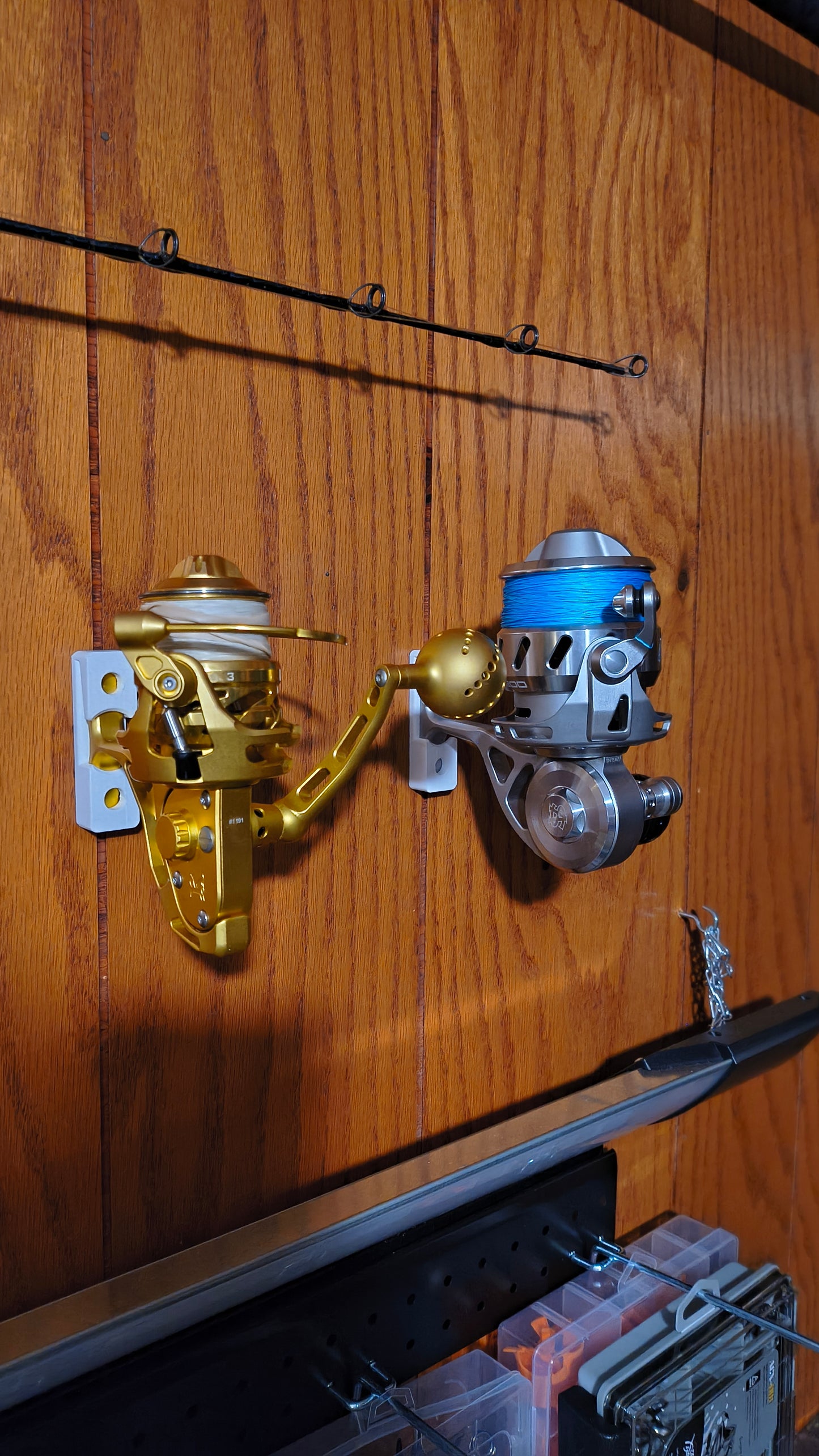 Twist Lock Reel Hanger (for feet over 2.5" tall)